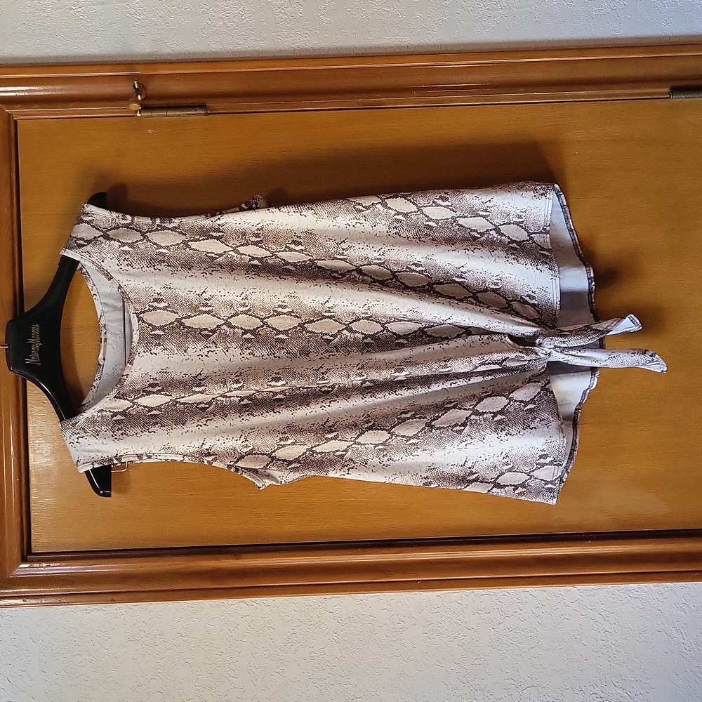 BOMBOM snake print sleeveless top